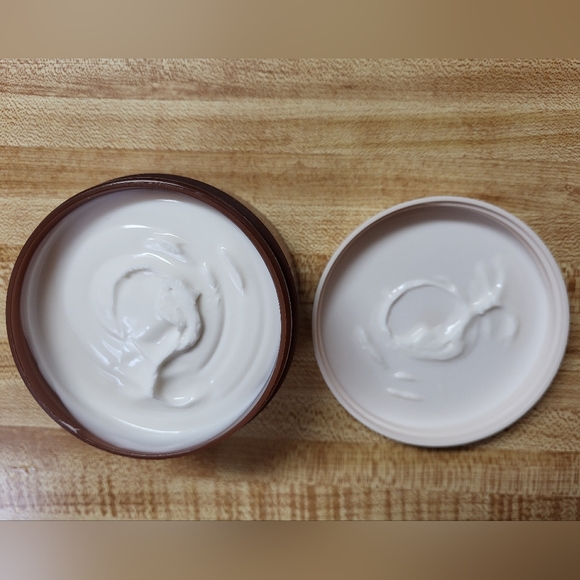 Bath & Body Works Coco + Shea Body Butter - Picture 8 of 8